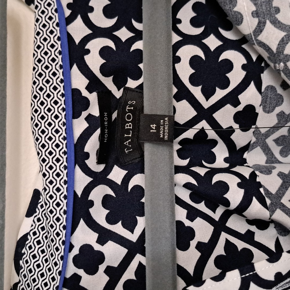 Talbots Blouse - Picture 3 of 4